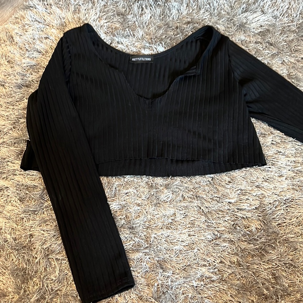 Very cropped black v neck